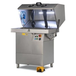 Masina de spalat piese Geicos Eco High Pressure, echipament profesional din inox AISI 304 cu cabina inchisa si pompa de presiune 40 bar.