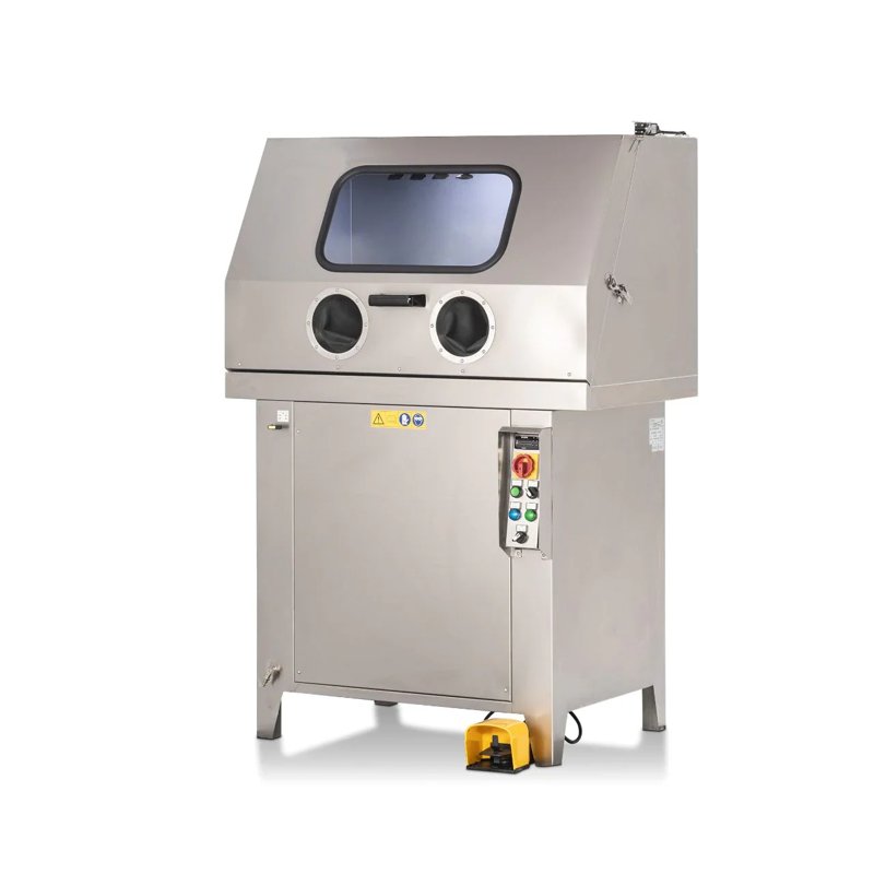 Masina de spalat piese Geicos Top 110 din inox, vedere laterala, cu sistem de control si pedala ergonomica.